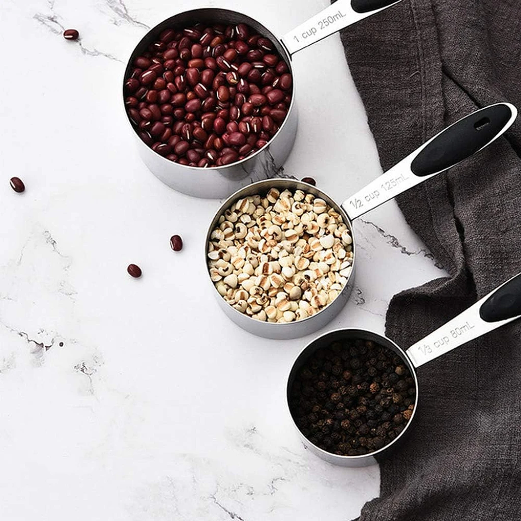 Stainless steel measuring spoons